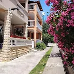 In Mit Grill By Interhome Apartment Vodice