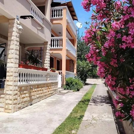 In Mit Grill By Interhome Apartman Vodice