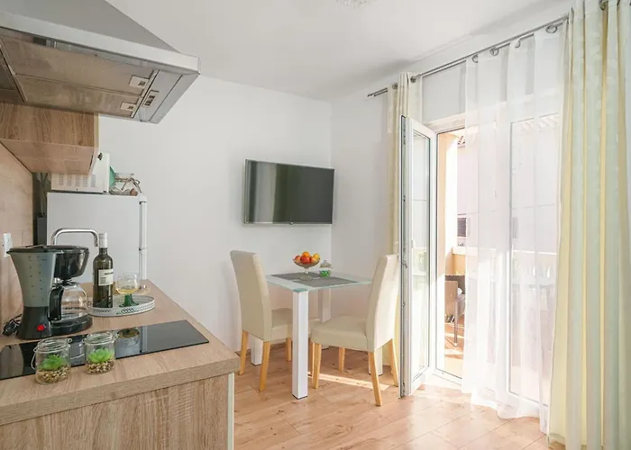 In Mit Grill By Interhome *